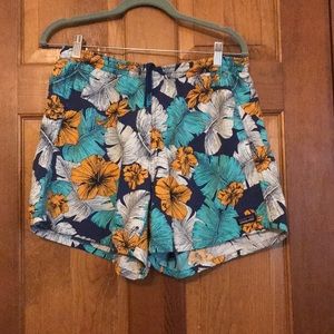 Patagonia Shorts - Size Large - Nylon